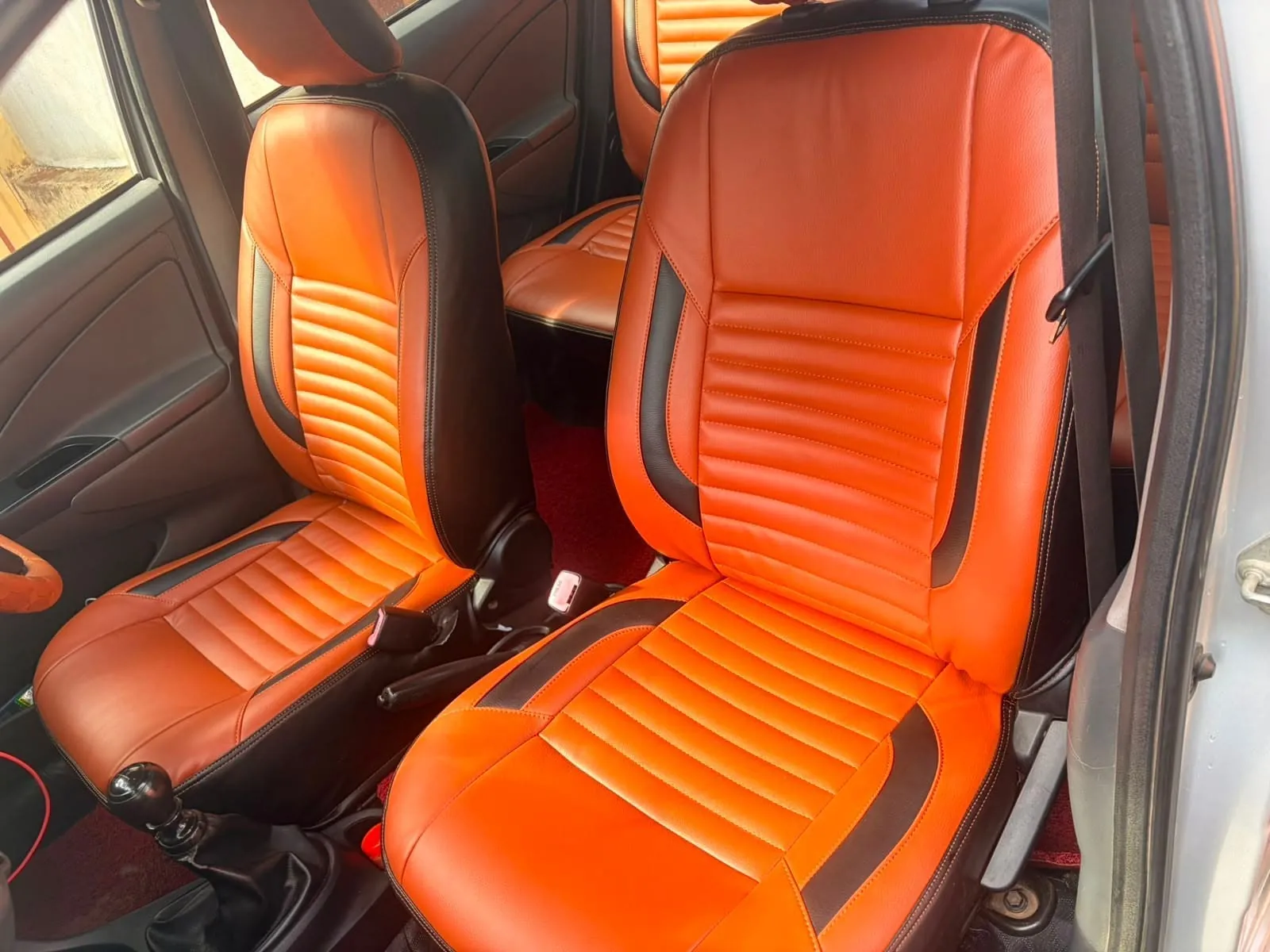 Sushi Travels Toyota Etios — photo 3 of 5