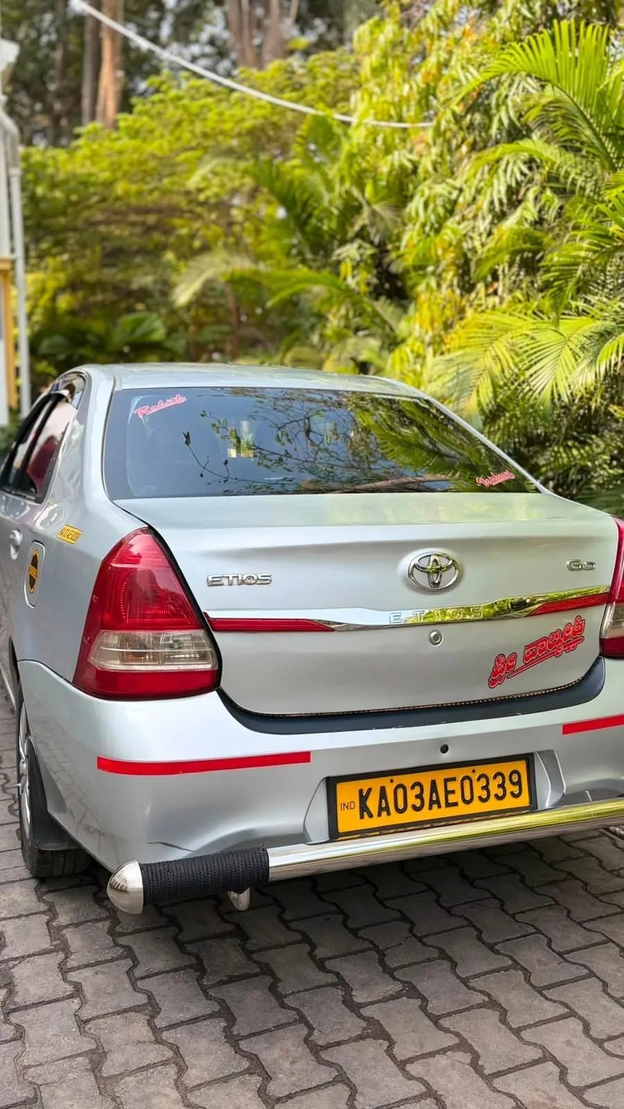 Sushi Travels Toyota Etios — photo 5 of 5