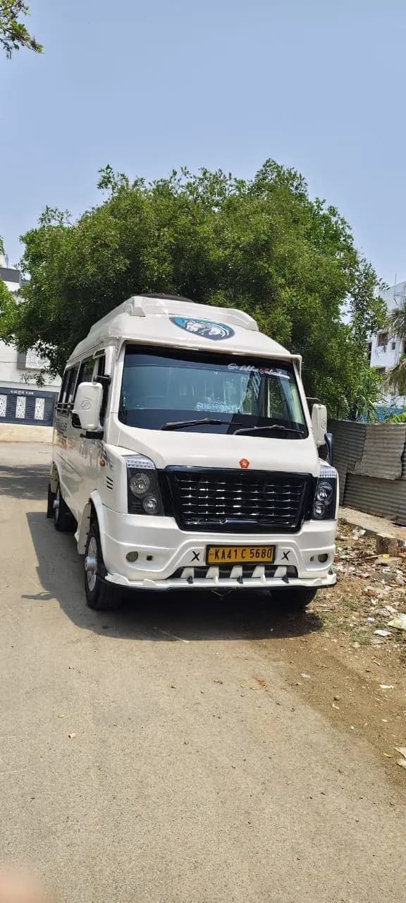Sushi Travels Tempo Traveller AC — photo 7 of 7