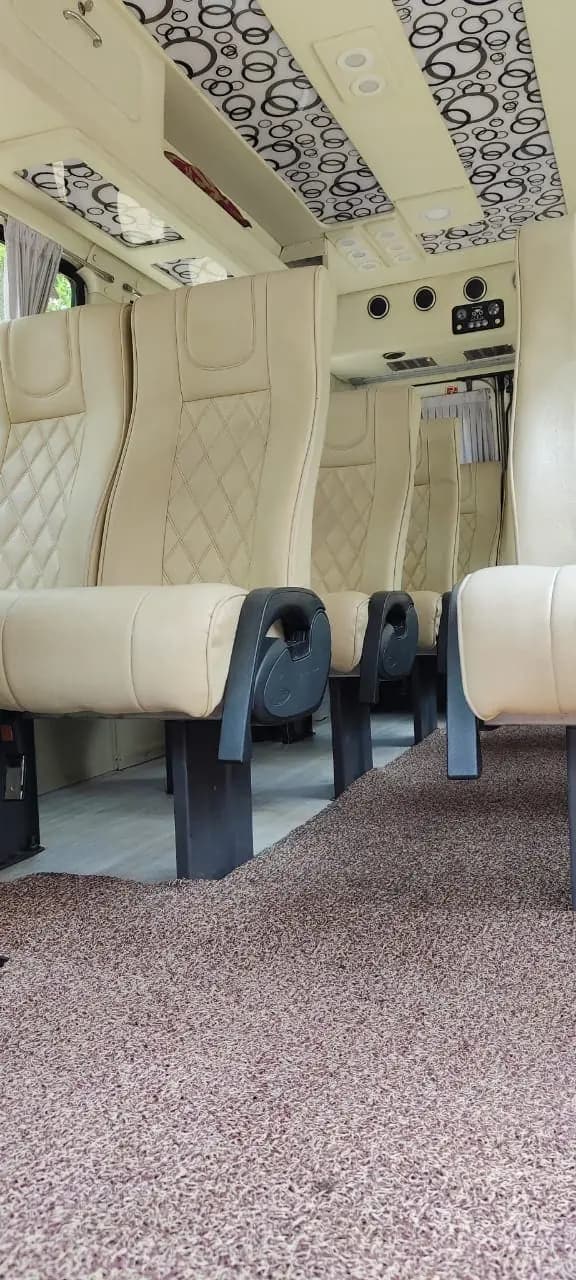9+1 Seater Luxury Tempo Traveller Rental in Bangalore