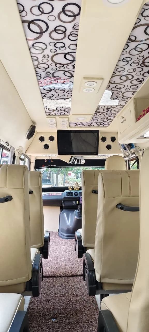 Sushi Travels Luxury Tempo Traveller 9+1 Seater — photo 5 of 9